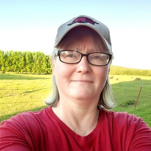 Meet your Posher, Pam